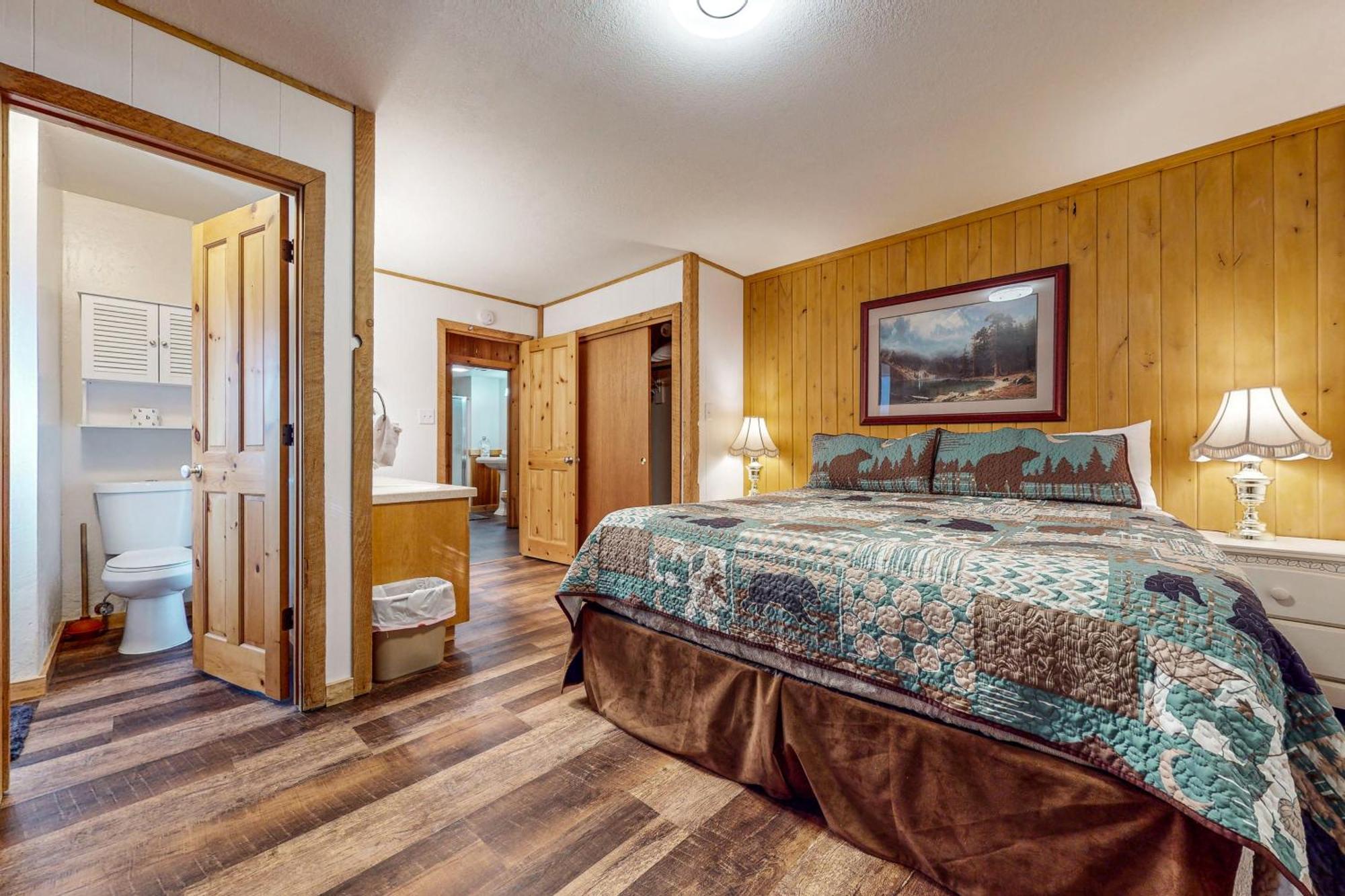 Donner Escape * South Lake Tahoe