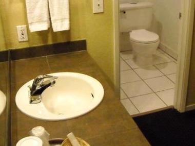 Hotel Americas Value - Casino Center Tahoe 2*