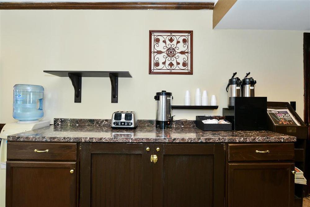 Americas Value - Casino Center Tahoe Hotel