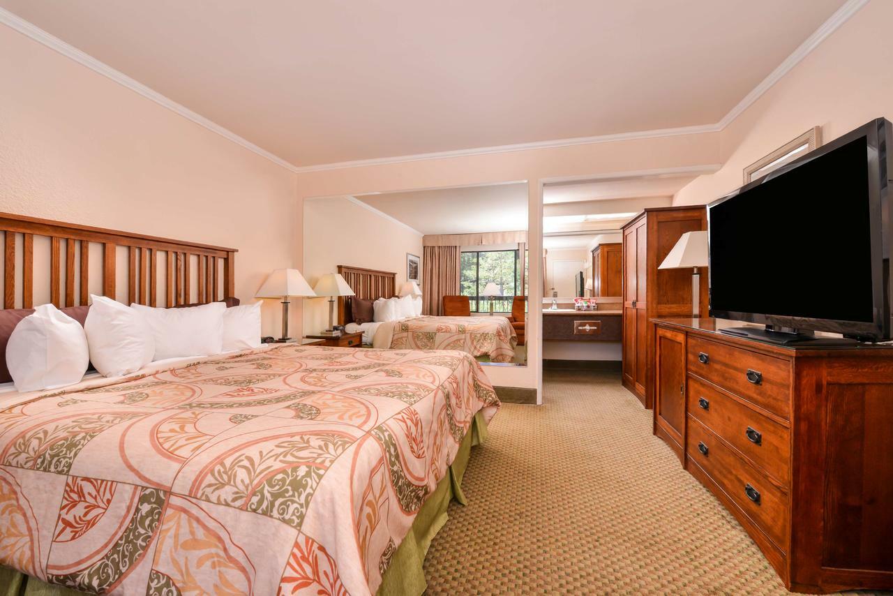 Station House South Tahoe, By Oliver Hotel