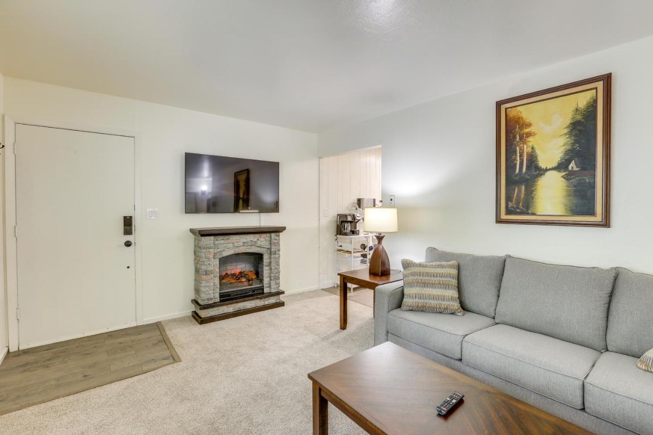 Pet-friendly South Tahoe 2 Mi To Holiday home South Lake Tahoe