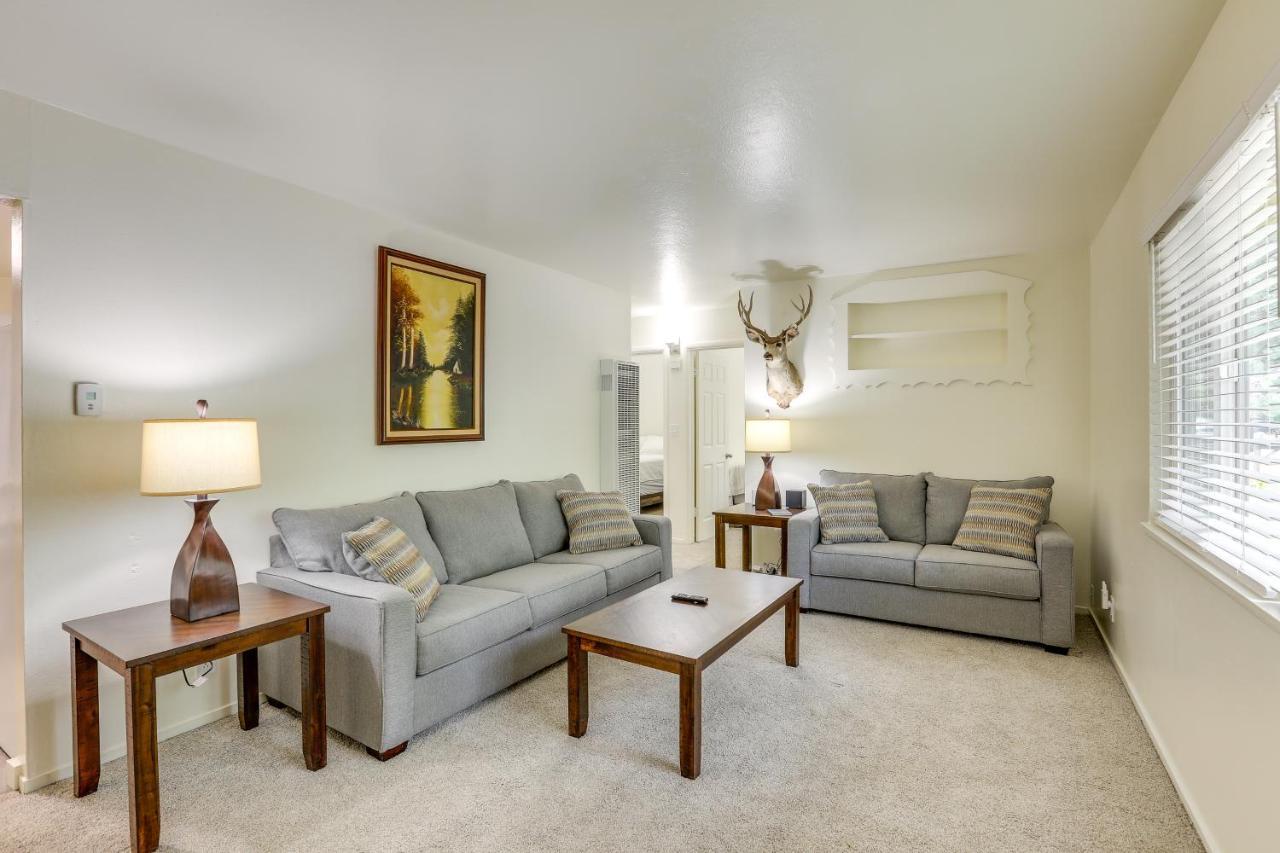 Pet-friendly South Tahoe 2 Mi To Holiday home South Lake Tahoe
