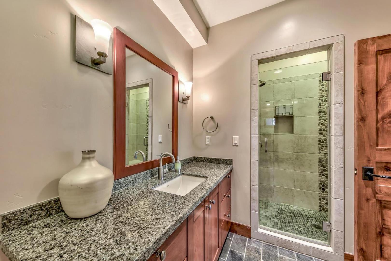 The Peak Aconcagua 6 - The Ultimate In Lakefront Luxury Apartment South Lake Tahoe