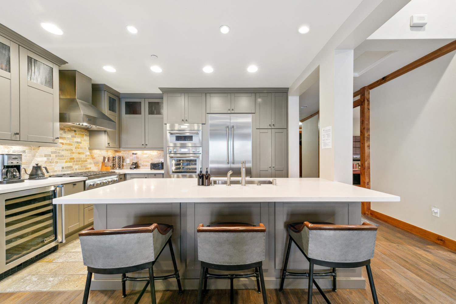 The Peak Aconcagua 6 - The Ultimate In Lakefront Luxury