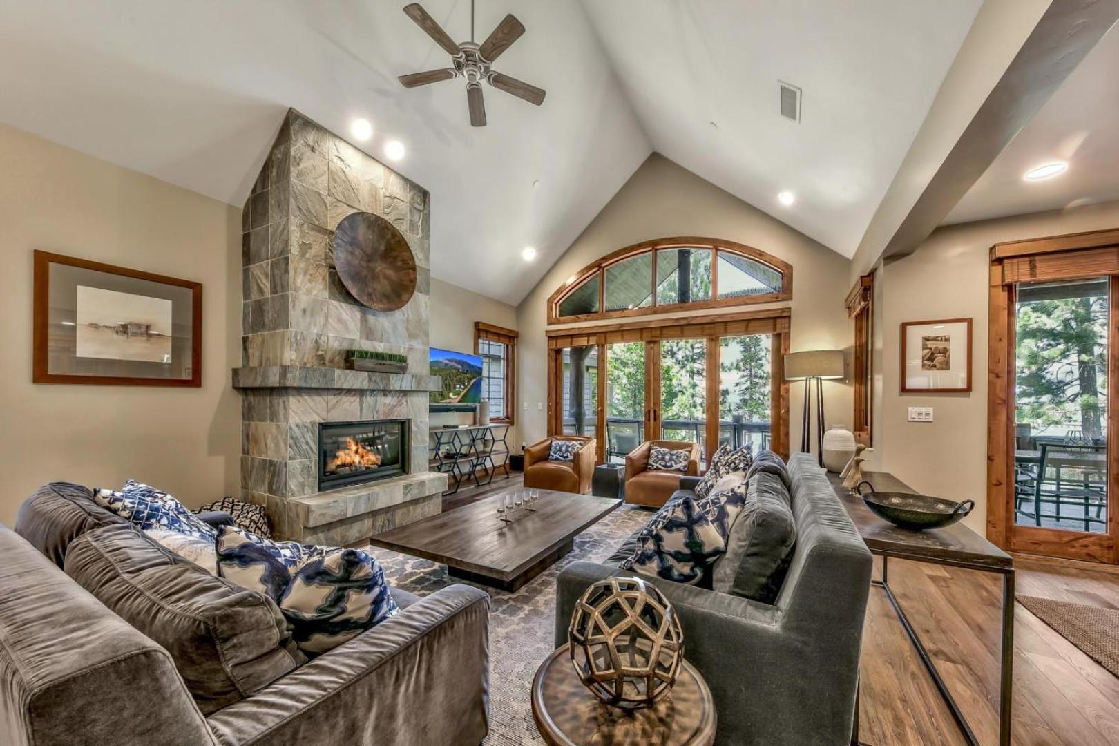 Apartment The Peak Aconcagua 6 - The Ultimate In Lakefront Luxury