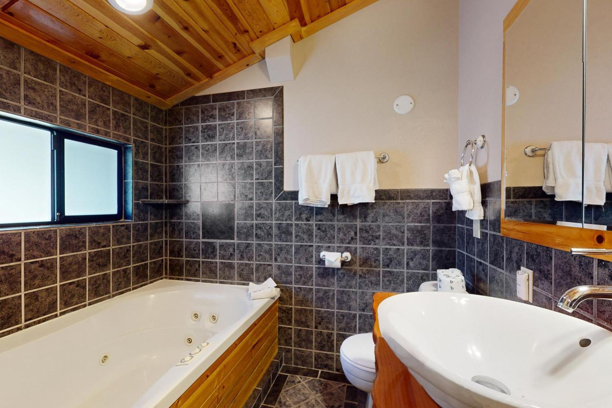 Run Village 11 Apartment South Lake Tahoe