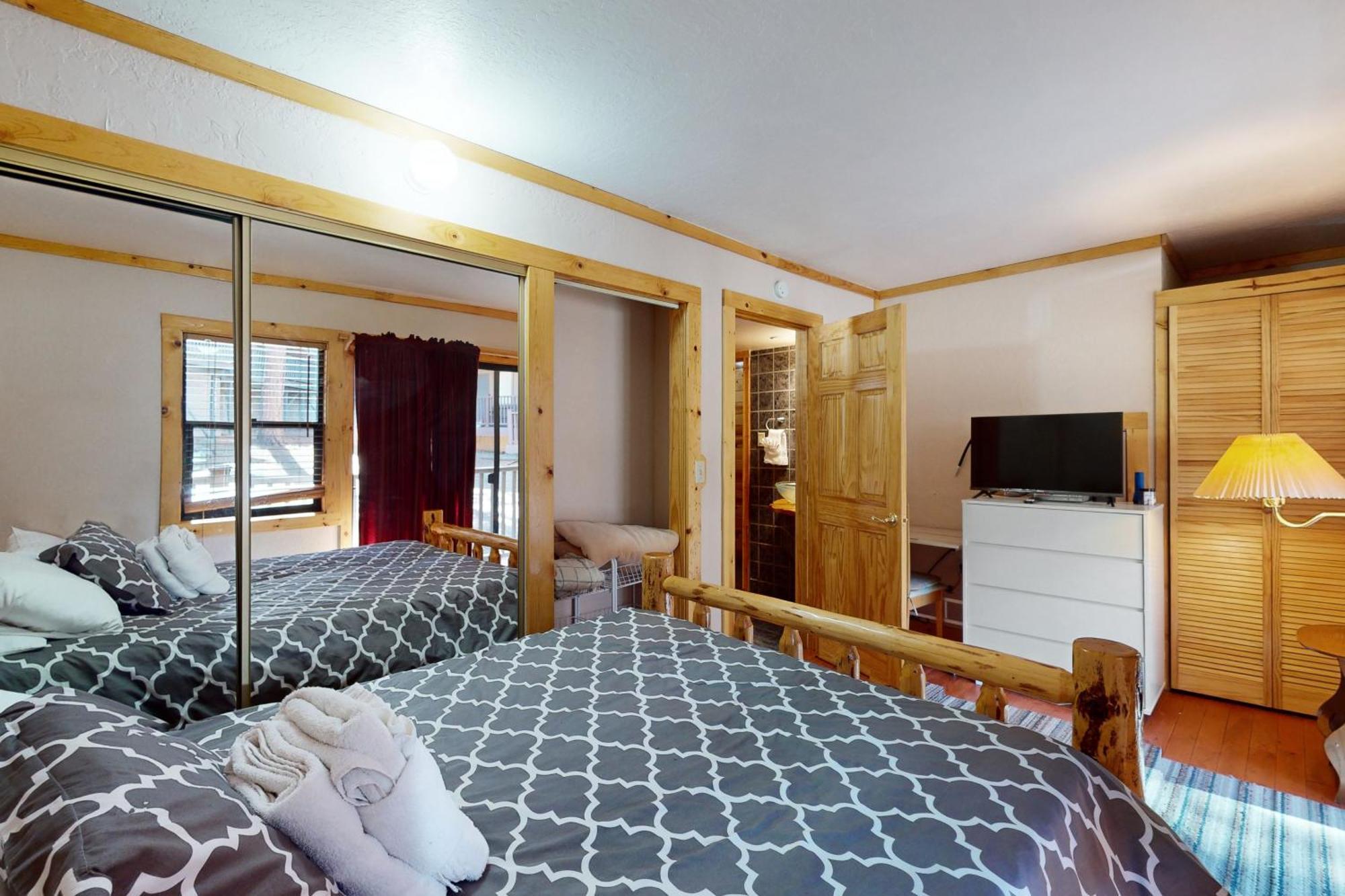 Run Village 11 Apartment *