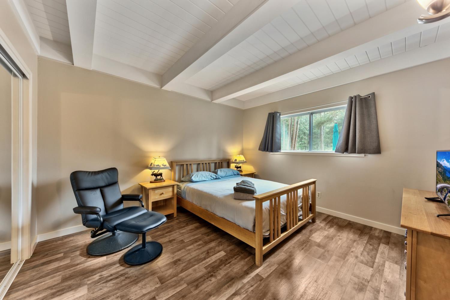 2782b Tahoe River *