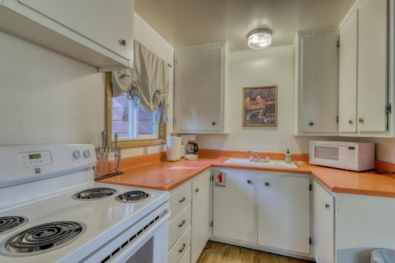 Spruce Grove Washoe Cabin Holiday home *