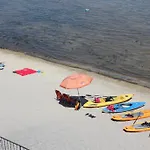 Beachcomber Inn