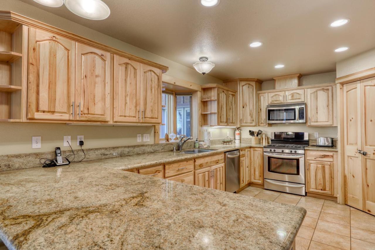 Sweet Cherry Hills Escape